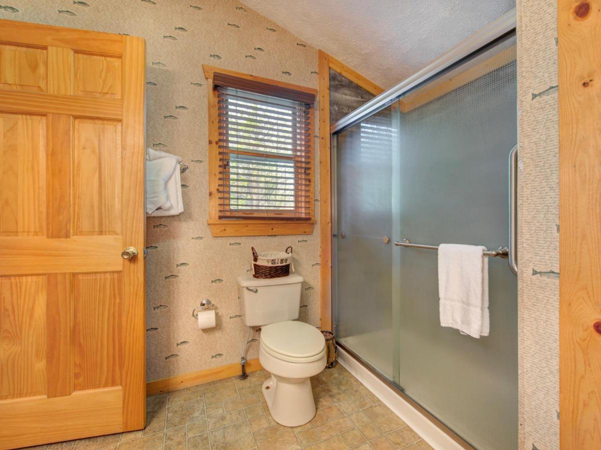 Huckleberry Ridge, 2 Bedrooms, Hot Tub, Pool Table, Pet Friendly, Sleeps 8 Pigeon Forge Buitenkant foto