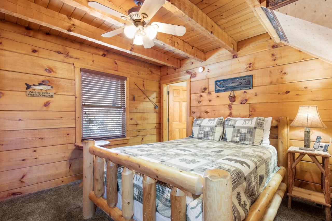 Huckleberry Ridge, 2 Bedrooms, Hot Tub, Pool Table, Pet Friendly, Sleeps 8 Pigeon Forge Buitenkant foto